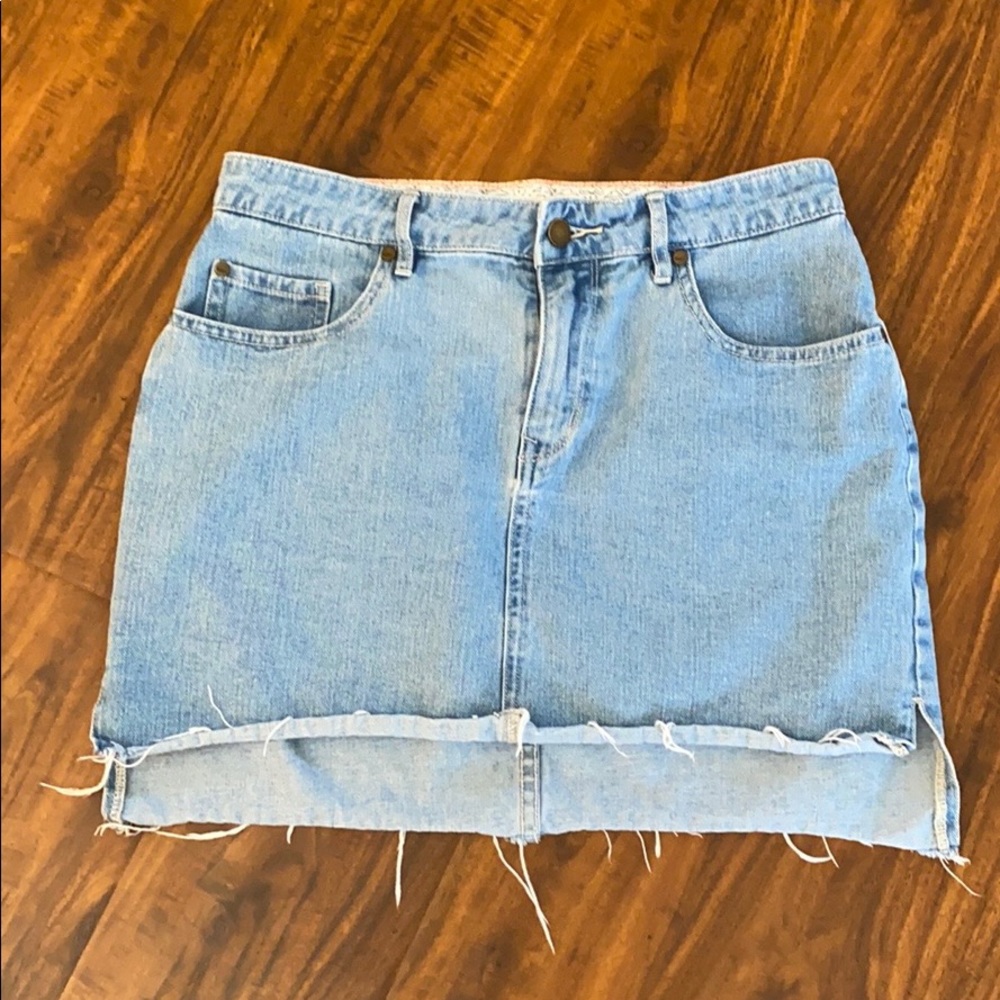 Roxy Denim Raw Hem Skirt Size Medium